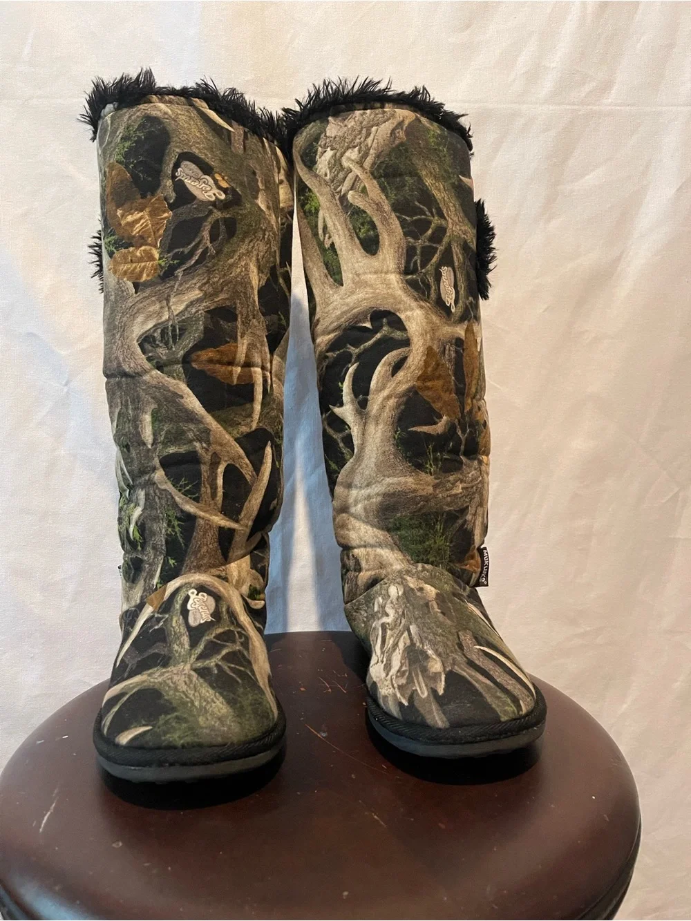Muk Luks x Legendary Whitetails Women's Tall Camo Winter Boots Size 6